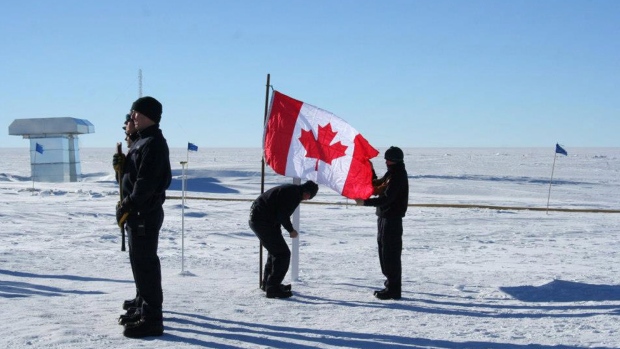 Memorial held in Antarctica for three Canadians killed in plane crash | iNFOnews.ca CP21780418