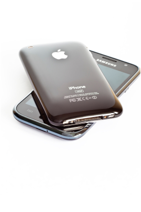 BlackBerry makes key work, personal smartphone feature available to competitors | iNFOnews.ca