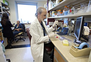 Widower, 60, goes back to university to study the cancer that killed his wife | iNFOnews.ca CP29721305