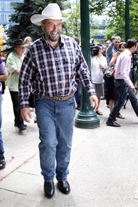 How to make an entrance: new NDP boss Tom Mulcair tops Stampede fashion list | iNFOnews.ca