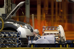 Ford adding 1,000 jobs to Oakville plant, union hopes for additions in Windsor | iNFOnews.ca CP30111369