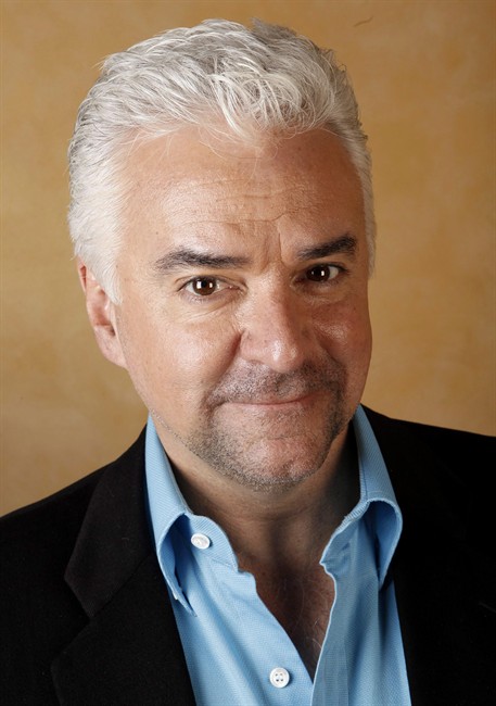 'Seinfeld''s John O'Hurley to sell the 'urban sombrero' with J. Peterman Company | iNFOnews.ca