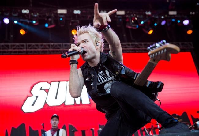 Sum 41 singer Deryck Whibley on cheating death, coming back from alcoholism | iNFOnews.ca