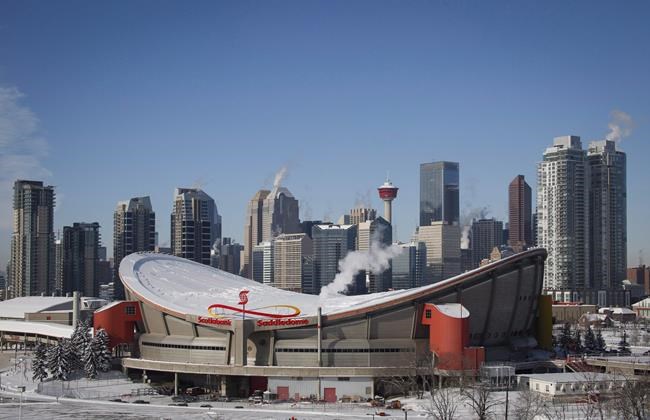 NHL commissioner Gary Bettman confirms he's had talks with Calgary mayor | iNFOnews.ca