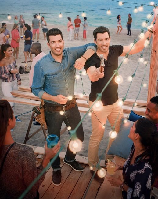 'Property Brothers' count Taylor Swift, Cher as fans as global popularity grows | iNFOnews.ca