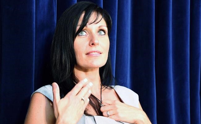 U.S. widow, blinded soldier lose bid for urgent freeze of Omar Khadr's cash | iNFOnews.ca