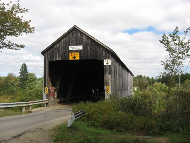 Residents fighting to save New Brunswick's beloved "kissing bridges" | iNFOnews.ca