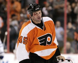 Jody Shelley could represent a dying breed of enforcers in the NHL | iNFOnews.ca CP25836197