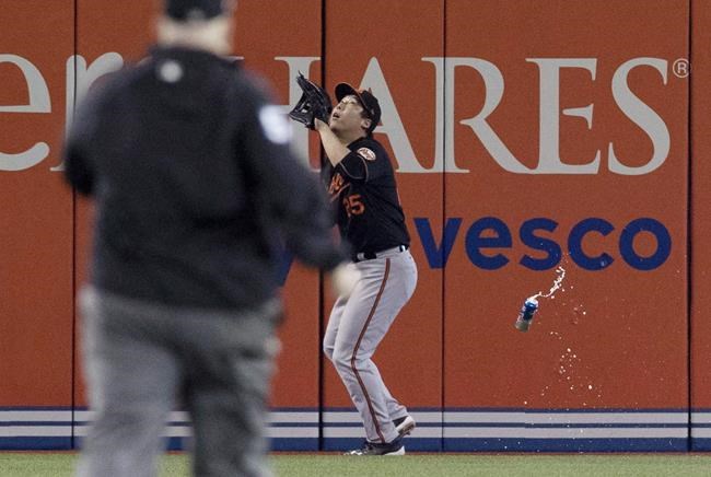 Blue Jays only serving beer in cups after beer can throwing incident | iNFOnews.ca Blue Jays only serving beer in cups after beer can throwing incident | iNFOnews.ca