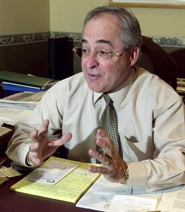 Mayor of small town north of Montreal latest Quebec mayor to resign post | iNFOnews.ca