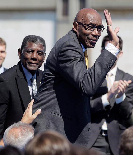 NBA great Nate Thurmond, Hall of Fame centre, dies at 74 | iNFOnews.ca