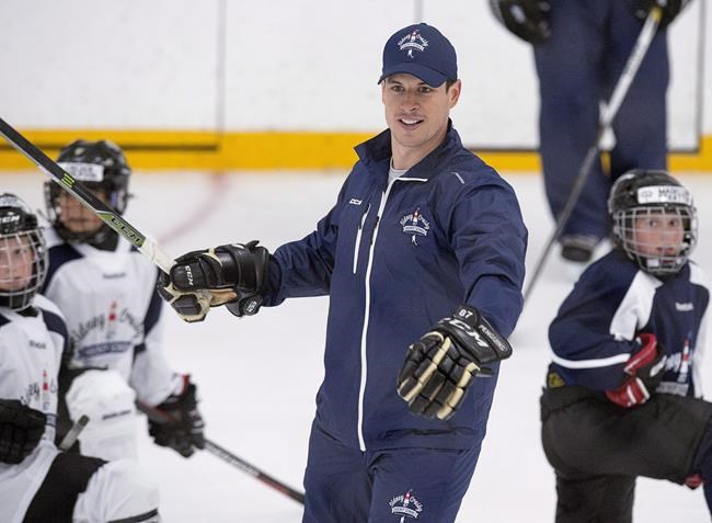 Sidney Crosby donates gear to hockey access programs in Nova Scotia | iNFOnews.ca