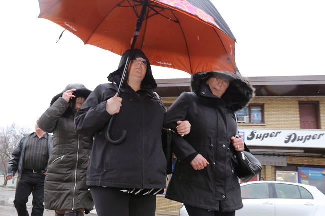 Ontario teacher who had sexual encounters with students sentenced to two years | iNFOnews.ca