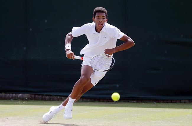 Canada's Auger-Aliassime advances in French Open qualifiers; Peliwo out | iNFOnews.ca