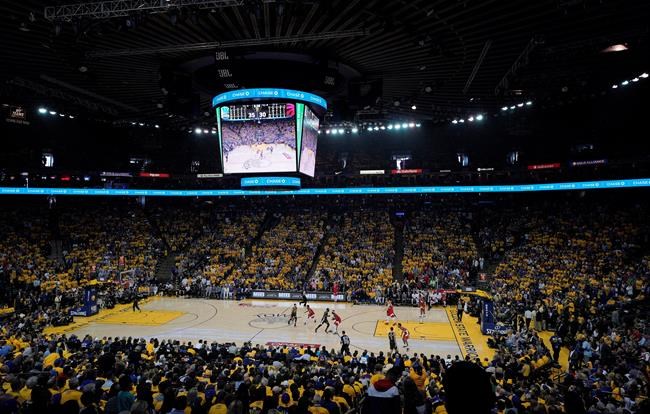 Walk Off the Earth's creative take on O Canada at NBA Finals draws mixed reviews | iNFOnews.ca Walk Off the Earth's creative take on O Canada at NBA Finals draws mixed reviews | iNFOnews.ca