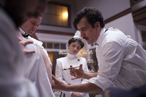 Premium cable drama set in New York hospital in 1900 a big departure for creator | iNFOnews.ca CP30144525