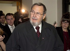 Tory MP retracts advice to wear recording devices to guard against harassment allegations | iNFOnews.ca CP30876508