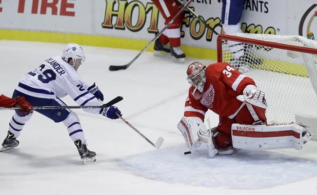 Matthews's drought quietly hits 10 games; 19 year old among NHL leaders in shots | iNFOnews.ca