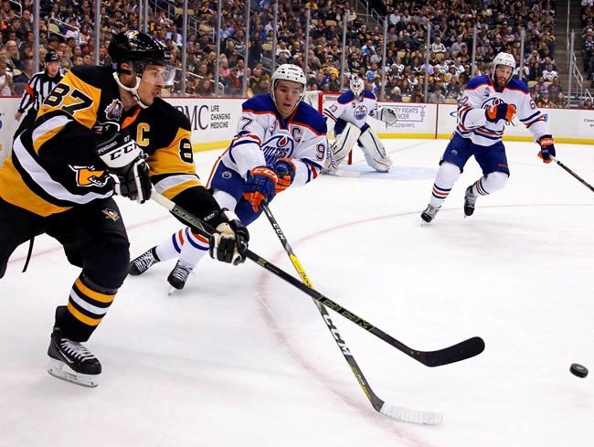 Crosby edges McDavid in mid-season award picks; Dubnyk, Doughty and Matthews also reign | iNFOnews.ca
