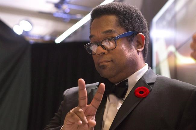 'Fifteen Dogs' by Andre Alexis wins 2017 Canada Reads debates | iNFOnews.ca