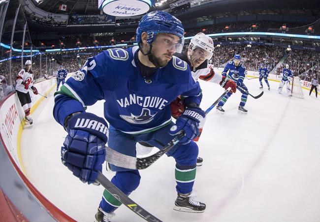 Canucks' Alexander Burmistrov retiring from NHL, heading back to KHL | iNFOnews.ca