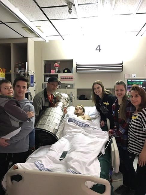 Injured Broncos cheered by Stanley Cup visit to their hospital bedsides | iNFOnews.ca Injured Broncos cheered by Stanley Cup visit to their hospital bedsides | iNFOnews.ca