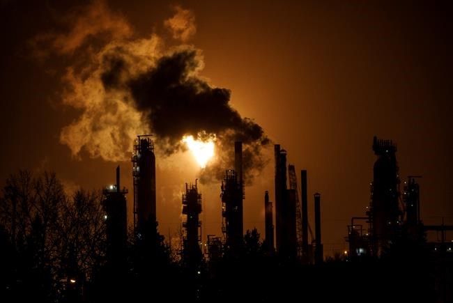 Young Quebecers' novel lawsuit seeks to force federal action on climate change | iNFOnews.ca