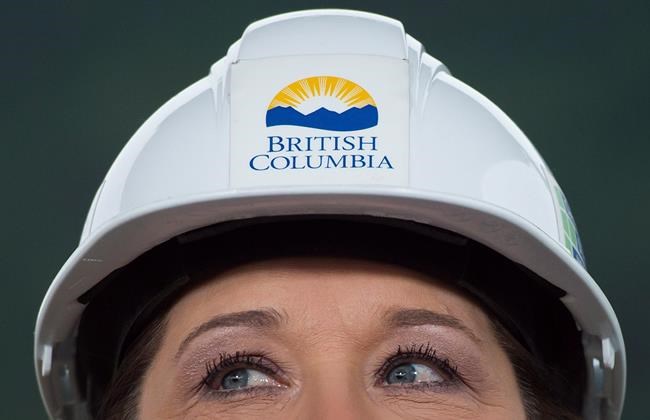 Clark dons hard hat in quest for 5th Liberal mandate, hammers out jobs platform | iNFOnews.ca CP1686130684