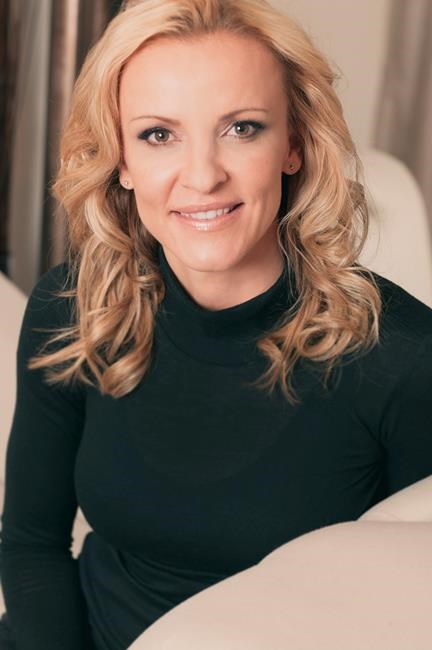 Dumped Tory candidate squabbles with leader, is 'looking into' continuing her bid | iNFOnews.ca