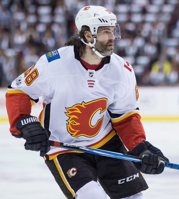 Jagr out of Calgary Flames lineup with injury, Jankowski recalled | iNFOnews.ca