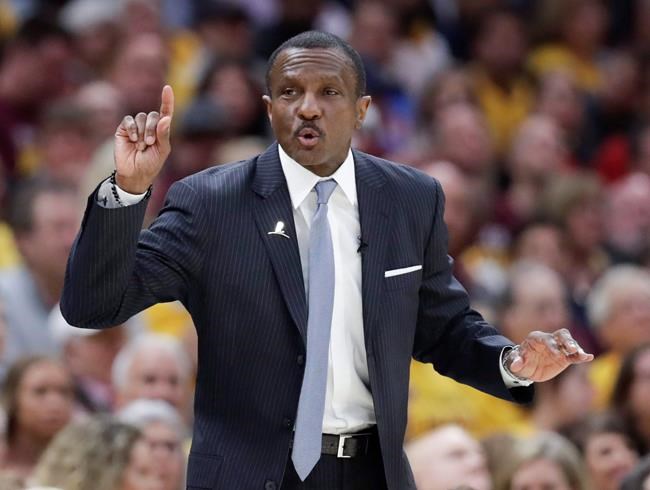 Toronto Raptors coach Dwane Casey wins coach of the year honour from peers | iNFOnews.ca