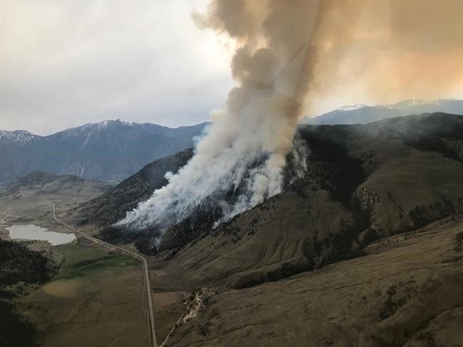Out-of-control wildfire near Osoyoos, B.C., scorches four square kilometres | iNFOnews.ca Out-of-control wildfire near Osoyoos, B.C., scorches four square kilometres | iNFOnews.ca