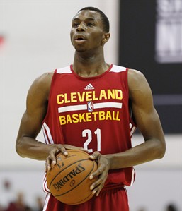 Person familiar with talks to AP: Cavs to sign rookie Andrew Wiggins, deal could delay trade | iNFOnews.ca