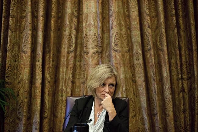 Notley responds to having her face made up as golf course target | iNFOnews.ca