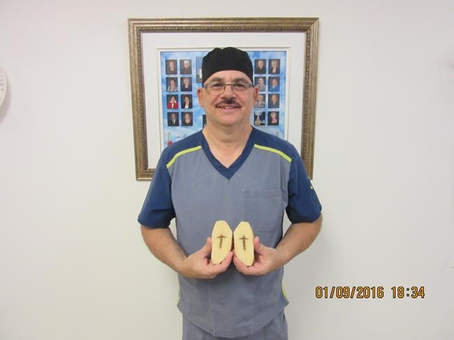 Quebec seniors working to preserve potato they say bears religious sign | iNFOnews.ca Quebec seniors working to preserve potato they say bears religious sign | iNFOnews.ca