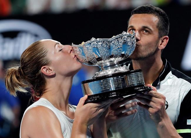 Ottawa's Dabrowski advances to second straight French Open mixed-doubles final | iNFOnews.ca