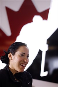 Ouellette replaces Wickenheiser as Canada's women's hockey Olympic captain | iNFOnews.ca