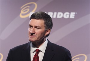 Enbridge CEO says NEB was right to question Line 9 safety measures | iNFOnews.ca CP30577250