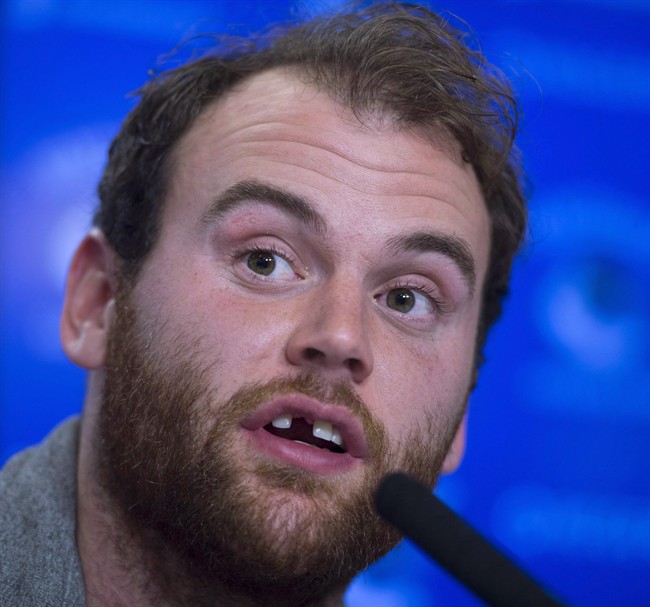 Canadiens players voice support as Kassian enters substance abuse program | iNFOnews.ca CP34851432