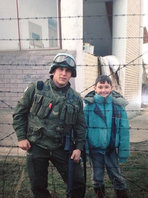 Canadian veteran reunited with boy he befriended in Bosnia decades ago | iNFOnews.ca