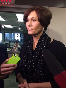 Theresa Oswald goes from rising star in caucus to leader of NDP revolt | iNFOnews.ca