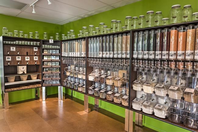 Bring your own containers: Low- and zero-waste food stores try to go green | iNFOnews.ca