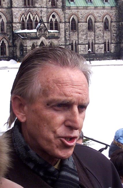 Canadian labour leader Bob White dead, instrumental in creating CAW | iNFOnews.ca