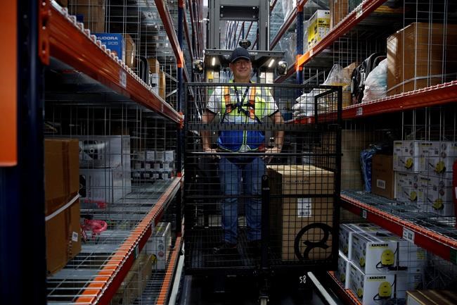 Amazon to open Caledon fulfillment centre, creating 800 full-time jobs | iNFOnews.ca CP897451679