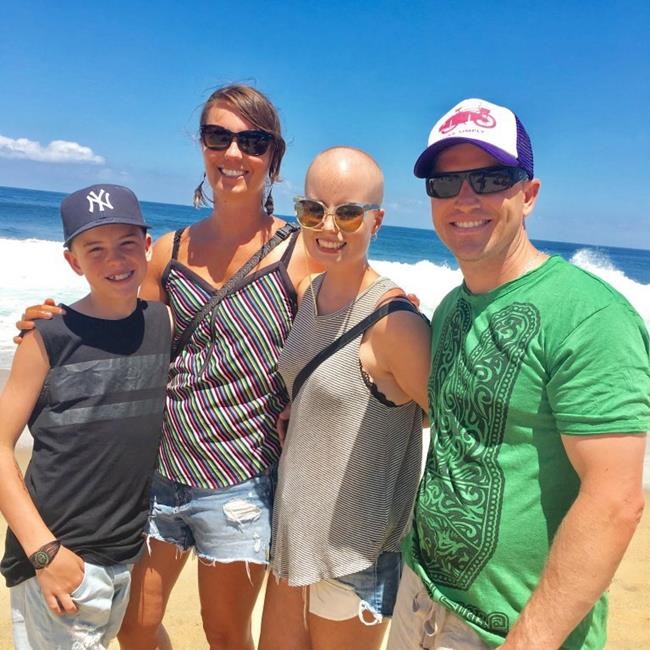 Powerful earthquake leaves British Columbia family stuck on Indonesian island | iNFOnews.ca Powerful earthquake leaves British Columbia family stuck on Indonesian island | iNFOnews.ca