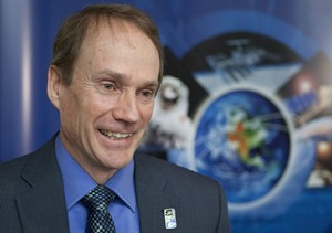 Space agency head Steve MacLean quitting to go to Perimeter Institute: sources | iNFOnews.ca CP21581942