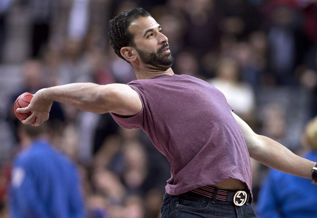 Blue Jays slugger Bautista to keep things simple on basketball sidelines | iNFOnews.ca CP36347436