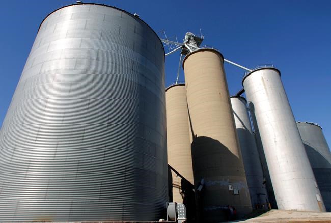 Grain safety program to provide training, increase awareness to reduce deaths | iNFOnews.ca CP786812678