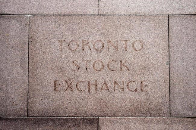 Energy stocks weigh on Toronto market, loonie slips lower; U.S. markets closed | iNFOnews.ca CP1127215578