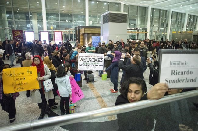 Govt-sponsored Syrian refugees younger, less educated than privately sponsored | iNFOnews.ca Govt-sponsored Syrian refugees younger, less educated than privately sponsored | iNFOnews.ca
